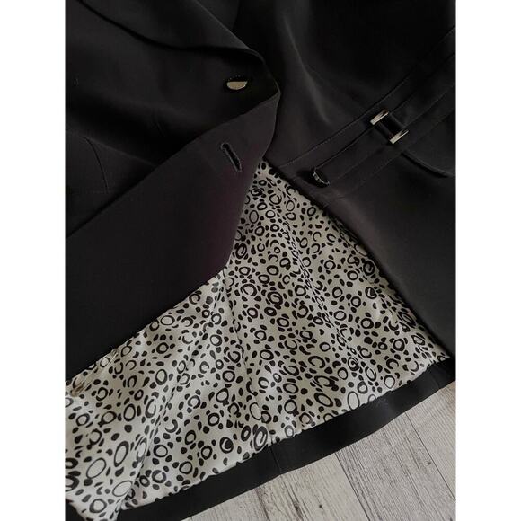 Tahari ASL Professional Logo Button Buckle Black Career Suit Jacket Size Petite - Picture 9 of 10